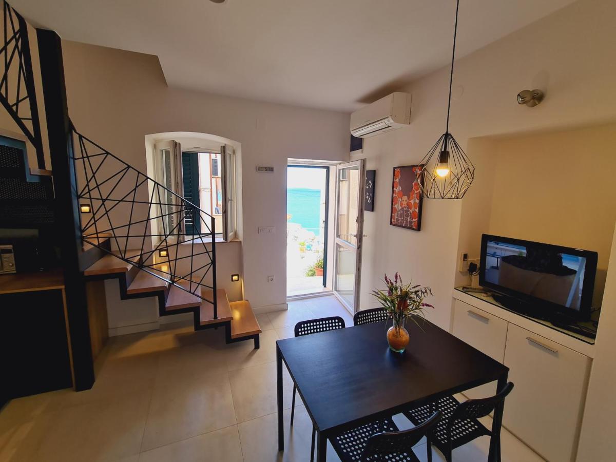 Beach Apartment Renco Sumpetar Bagian luar foto