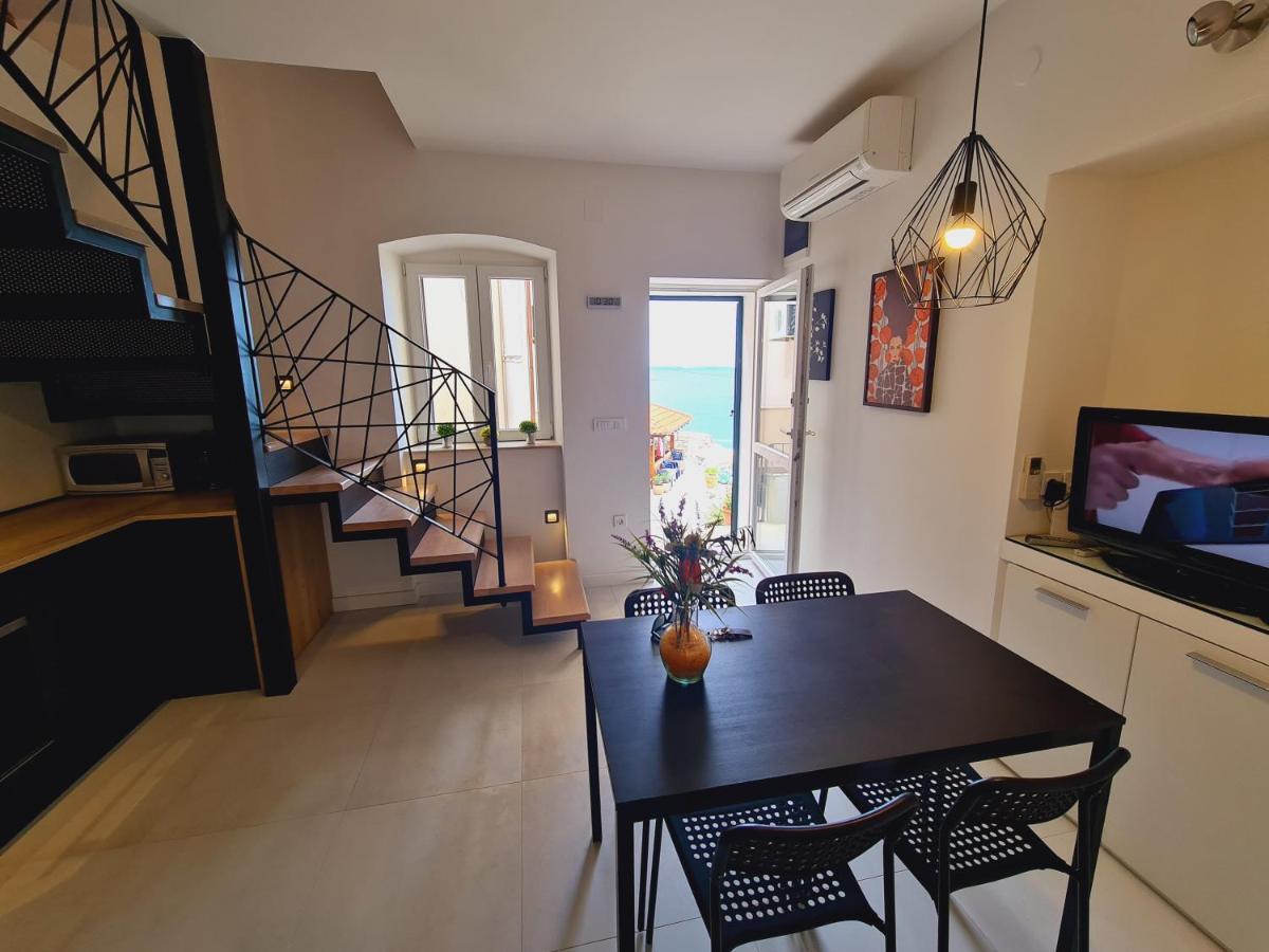Beach Apartment Renco Sumpetar Bagian luar foto