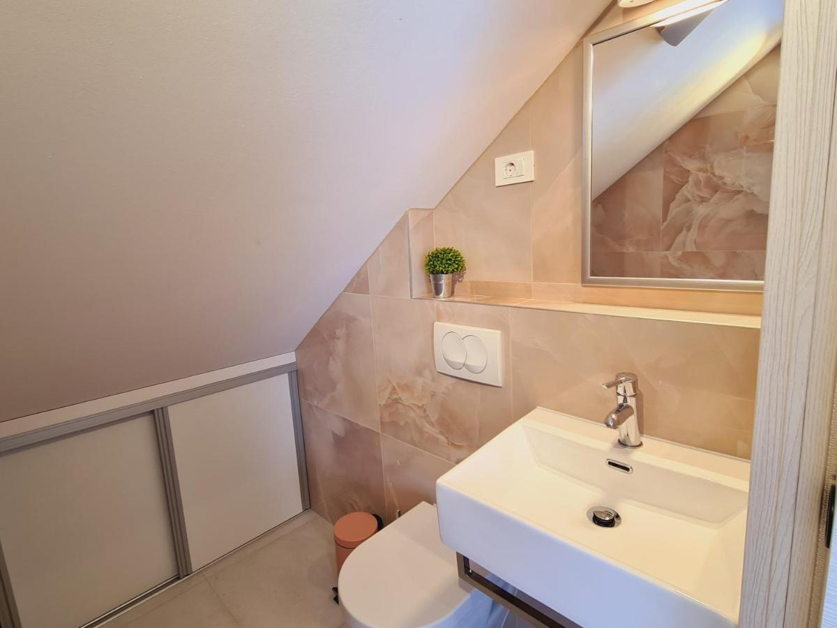 Beach Apartment Renco Sumpetar Bagian luar foto