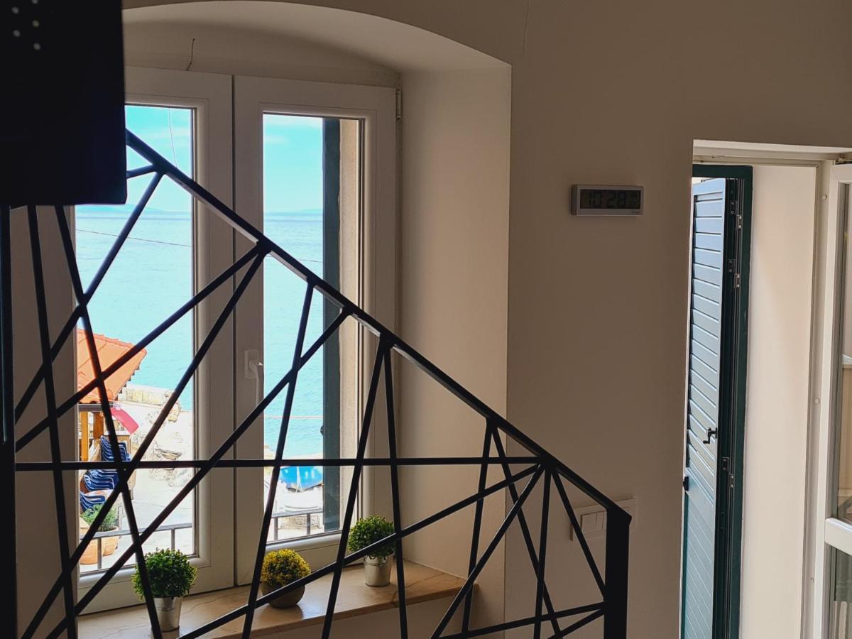 Beach Apartment Renco Sumpetar Bagian luar foto