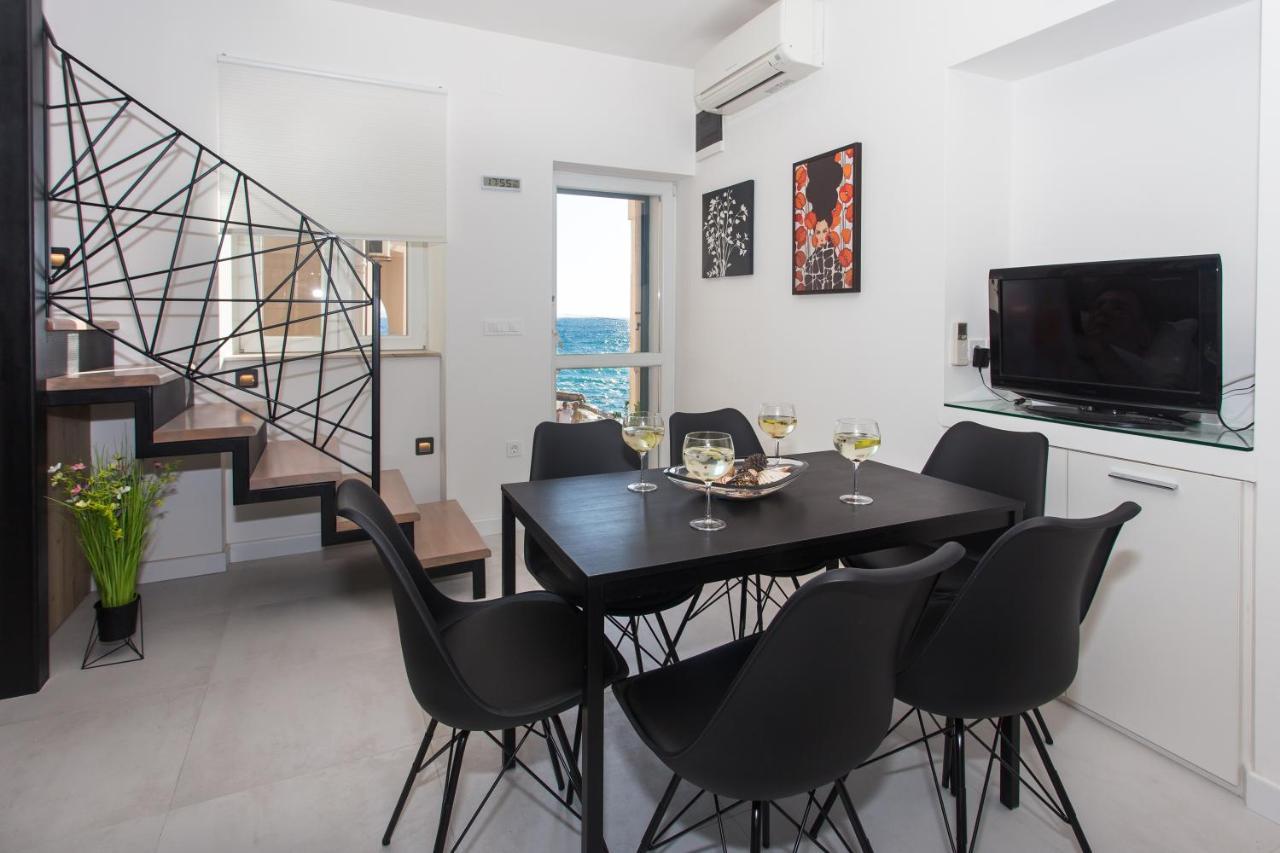 Beach Apartment Renco Sumpetar Bagian luar foto