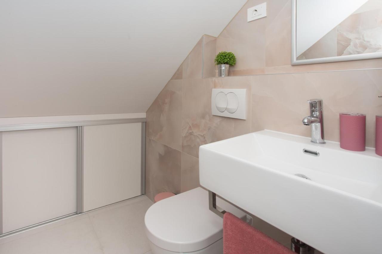 Beach Apartment Renco Sumpetar Bagian luar foto